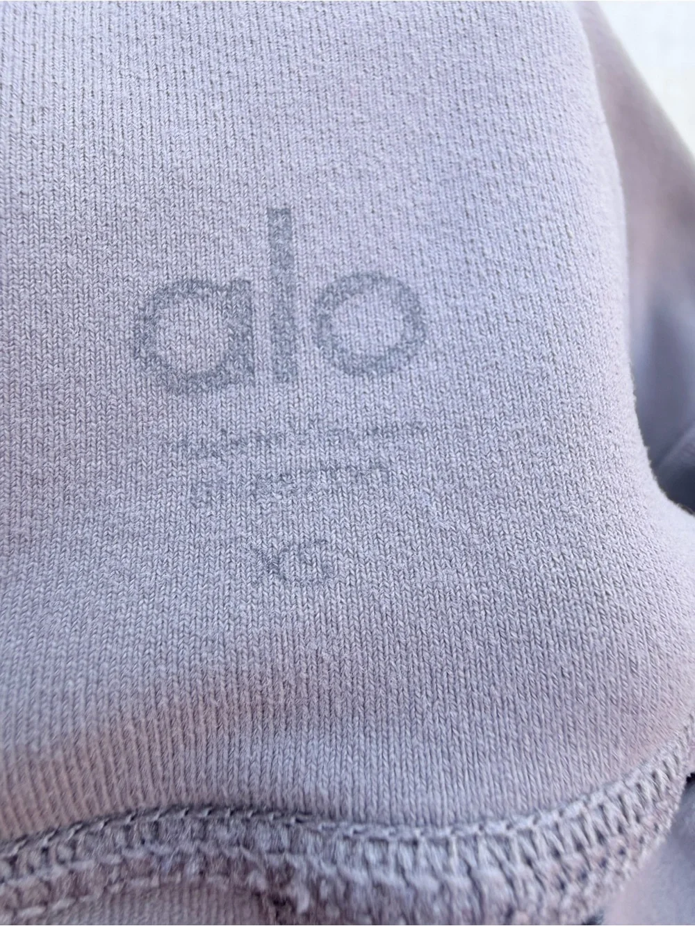 ALO Yoga Cargo Pocket Leggings in Dusty Lavender Gray